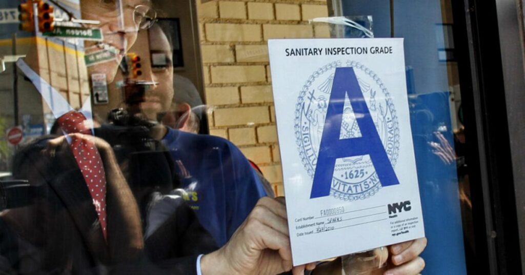 Montreal wants restaurants and grocery stores to post food-inspection ratings for public viewing