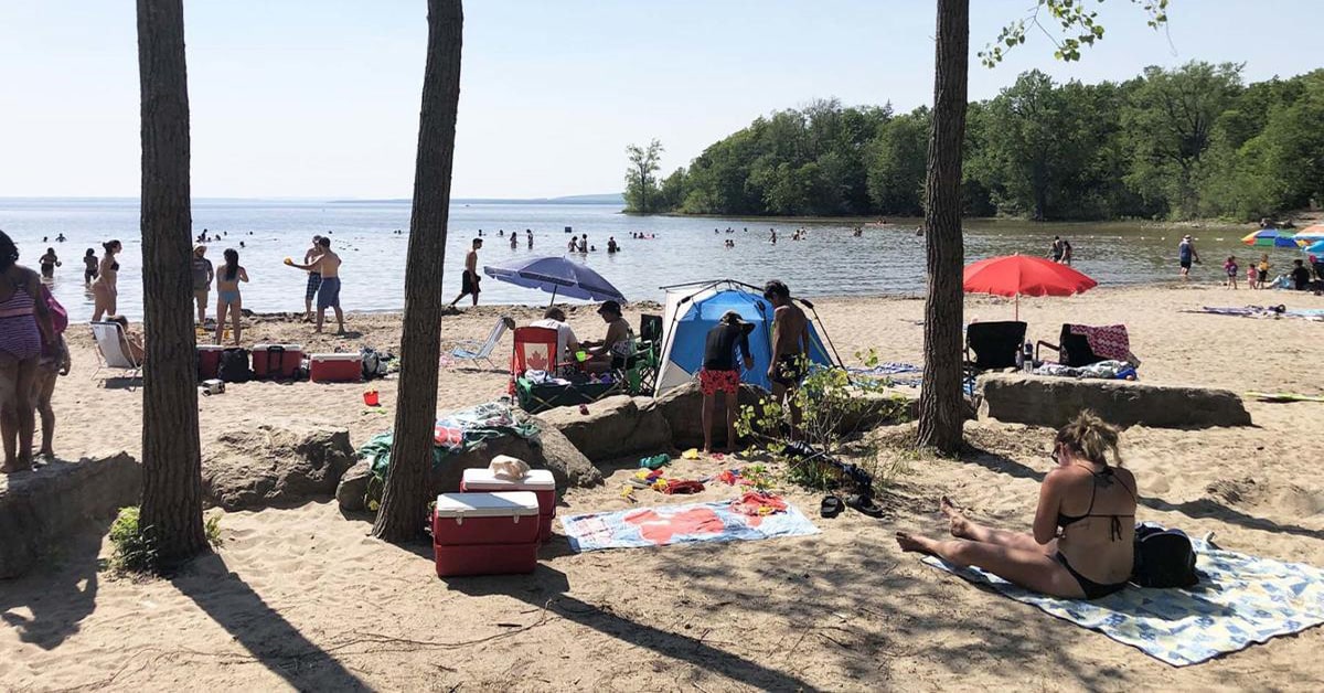 Police patrolling MontrÃ©al beaches â€¦ Heavy fines doled out