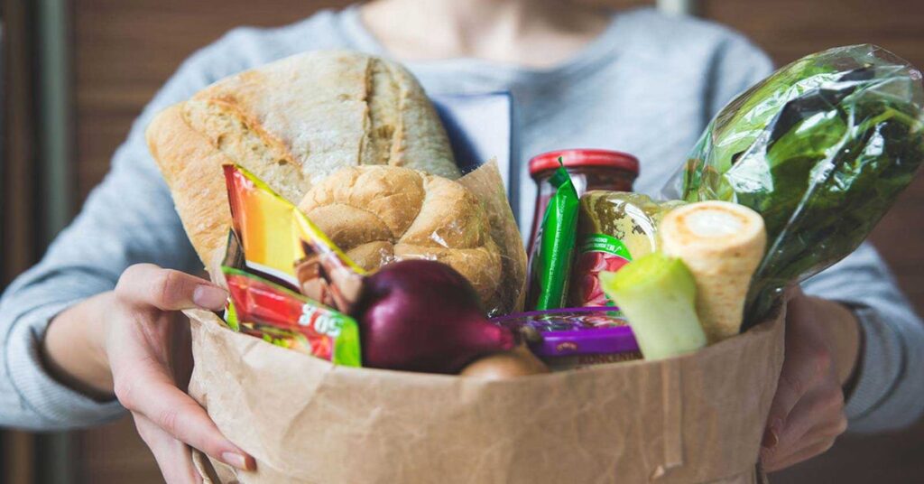 West Island organizations step up to deliver groceries to those in need
