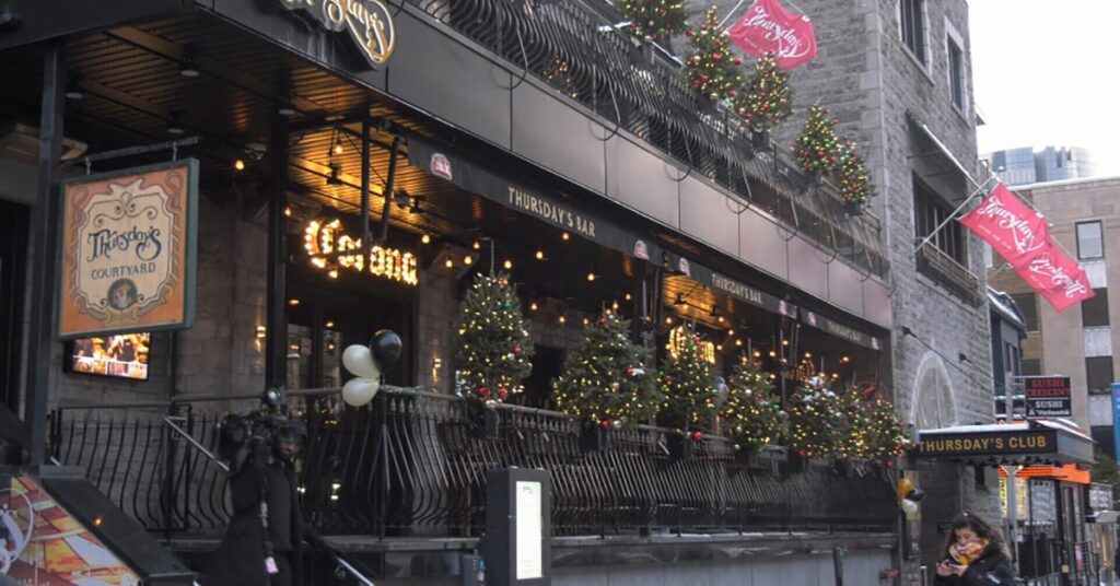 Thursday’s on Crescent Street closes its doors