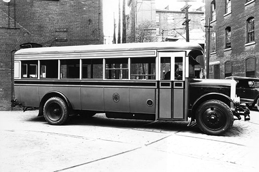 Yellow Coach Bus - (1925) STM
