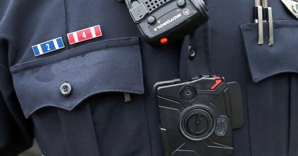Should Montreal follow Toronto in wearing police body cameras?