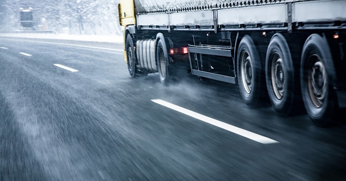 How long does it take to stop a semi-truck?
