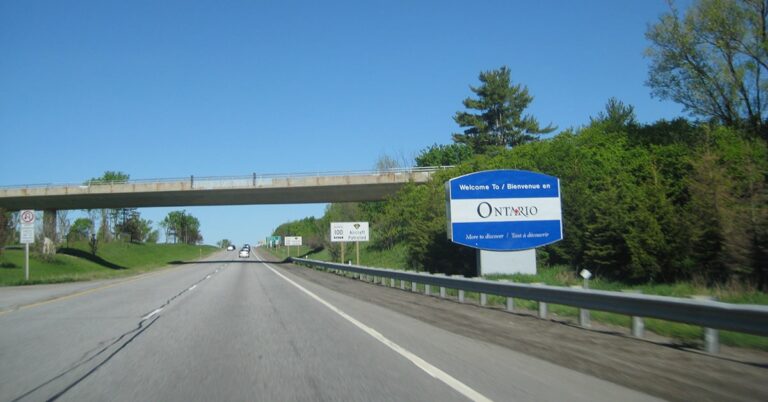 Quebec Ontario boarder closing