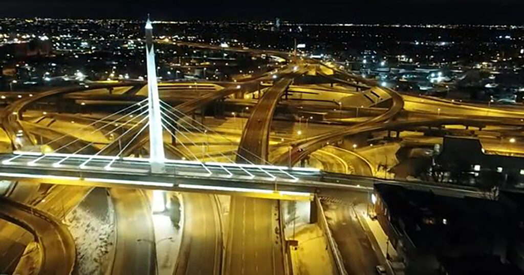 Montreal and Laval curfew returns to 9:30 p.m.