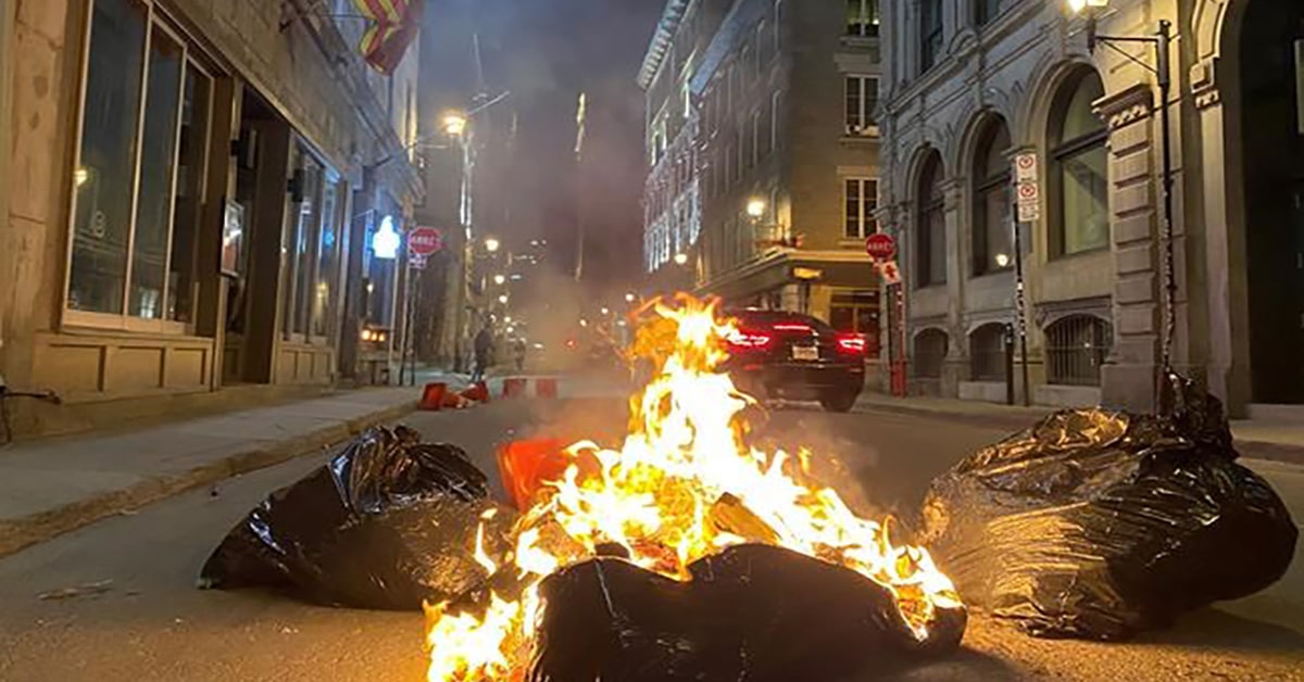 Old Montreal Protest about curfew