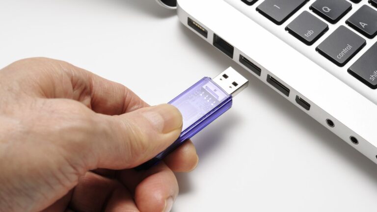 USB Flash Drives