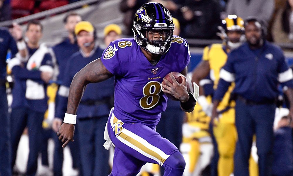 What’s the concept of fantasy football?