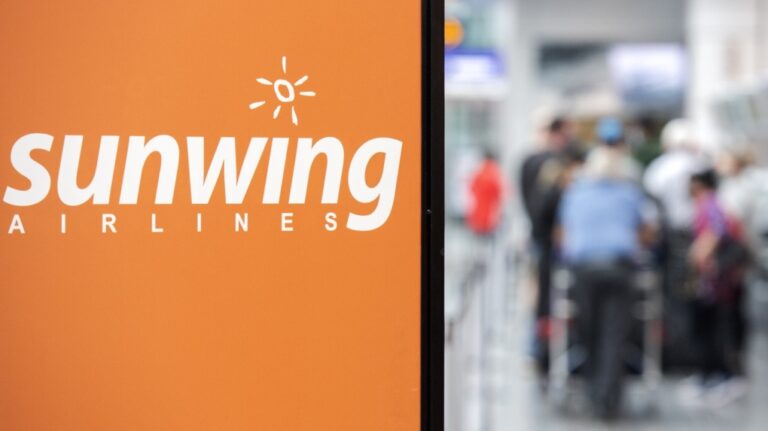 being stranded by airliners