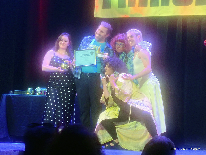 saac Kessler (second from left) accepts his Frankie Award for Best Clown Show (1-Man No-Show)
