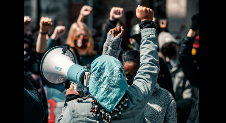 Montreal residents gather to denounce deportations, build a solidarity neighbourhood in Parc-Extension