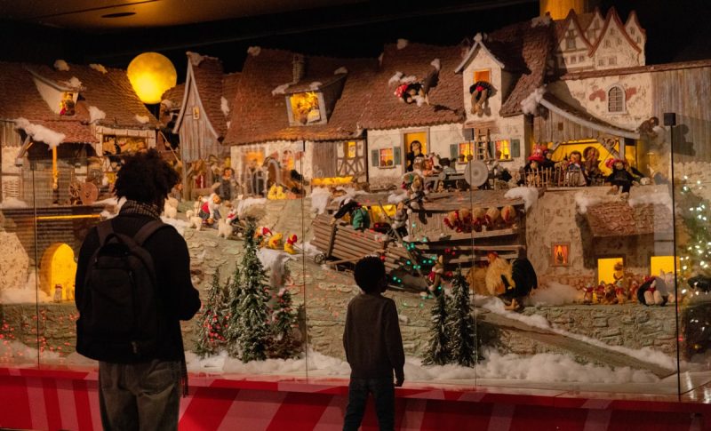 01 - Le village enchanté – © Laura Dimitriou - Musée McCord Stewart Museum-min