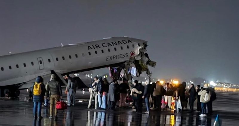 Air Canada crash laguardia (1)