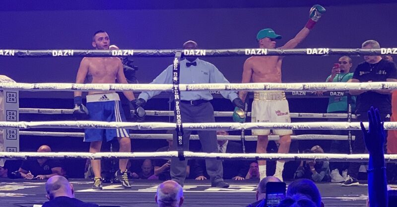 Lee-Reeves-Niagara-Falls-Fight-min