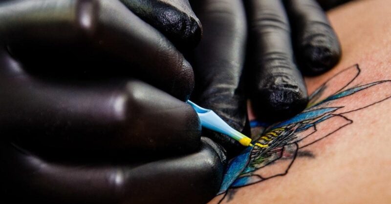 rush-avant-24-mai-21-nouvelle-ere-tattoo-festival-un-nouvel-evenement-pour-les-amateurs-de-surf-min